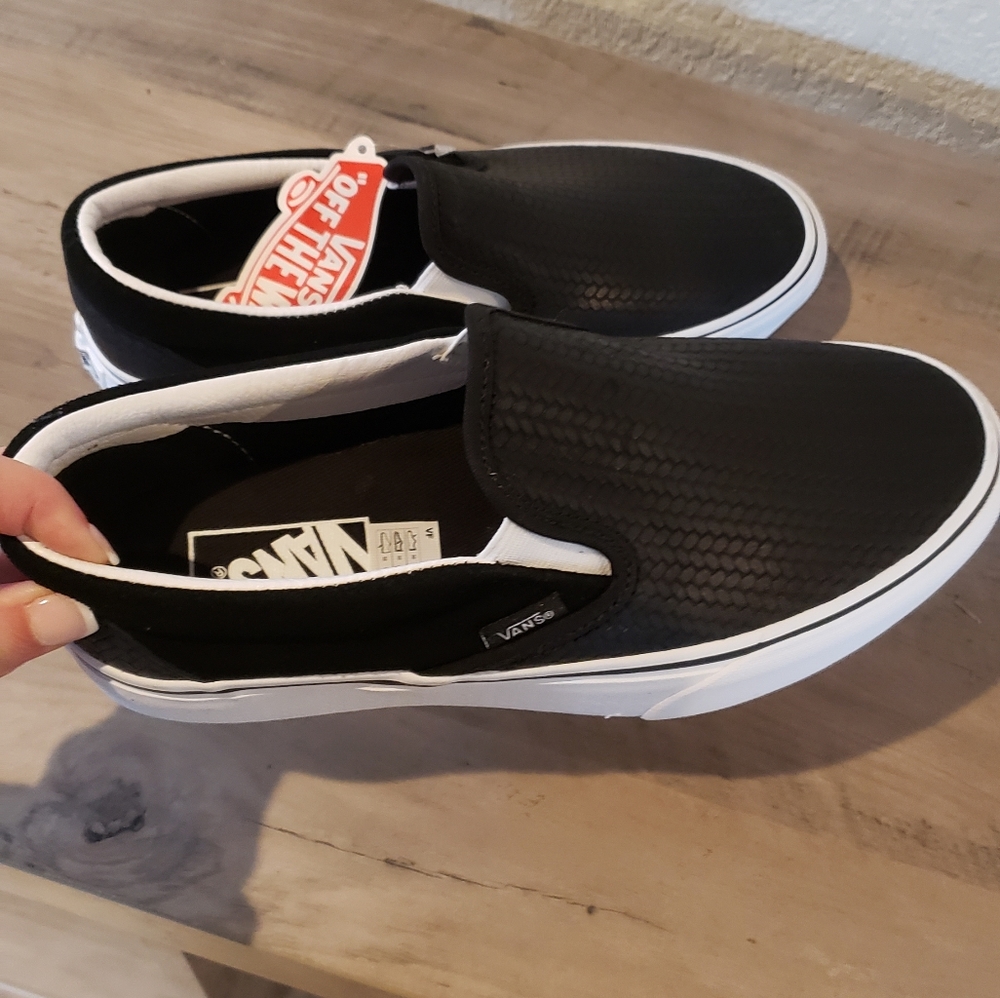 Vans Classic Slip-On Suede Emboss Black Platform Sneaker - Picture 8 of 10